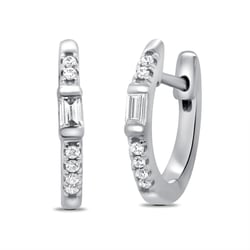 Stříbrné kruhové náušnice s lab-grown diamanty Agni