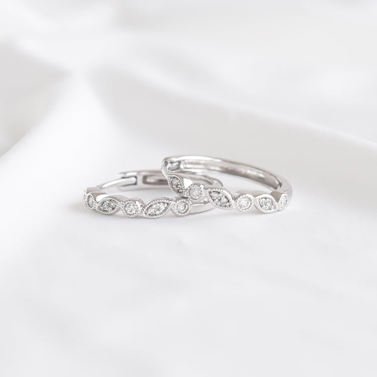 Stříbrné kruhové náušnice s lab-grown diamanty Veeti 104118