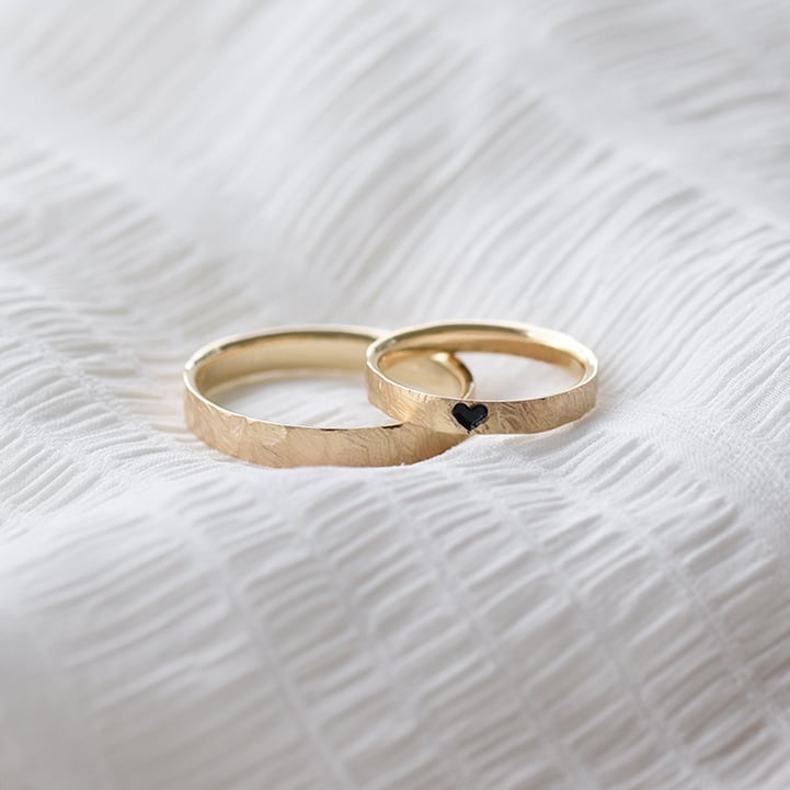 Tepané a škrábané snubní prsteny 67067