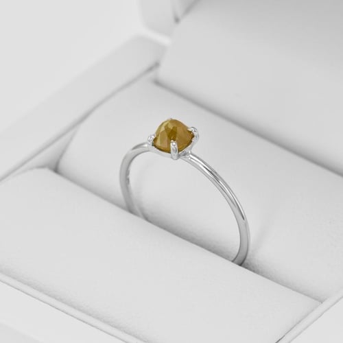 Zlatý zásnubní prsten se žlutým diamantem Xemy