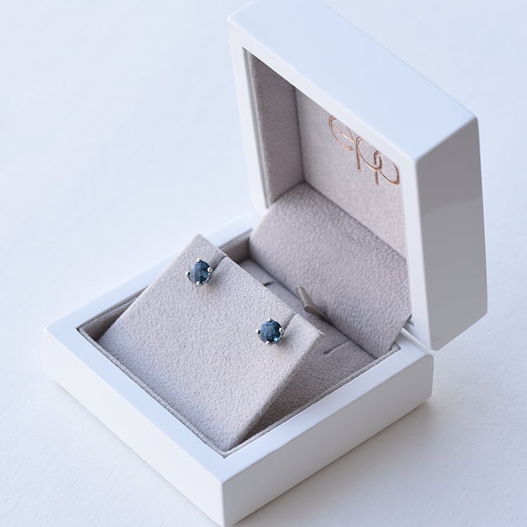 Náušnice s topazy ze zlata 74332