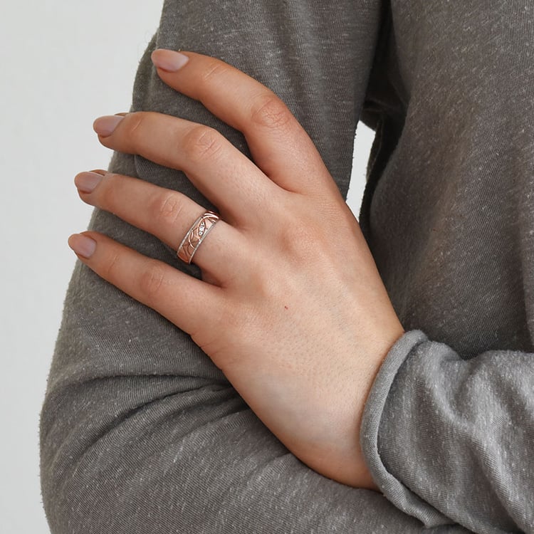 Dámský snubní prsten s diamanty 77268