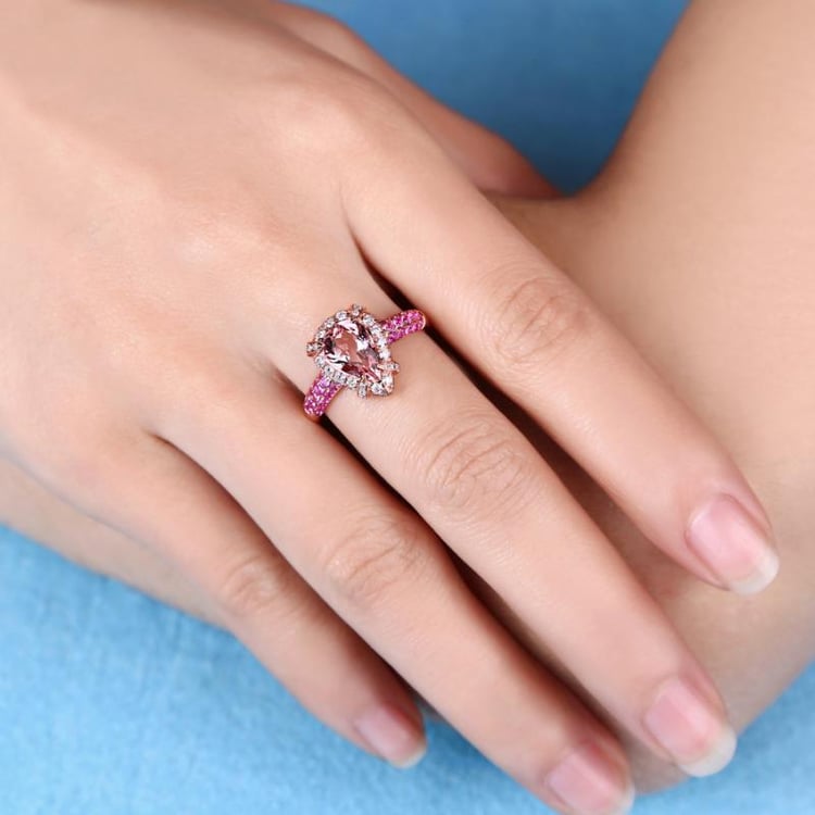 Zlatý prsten s morganitem 16871