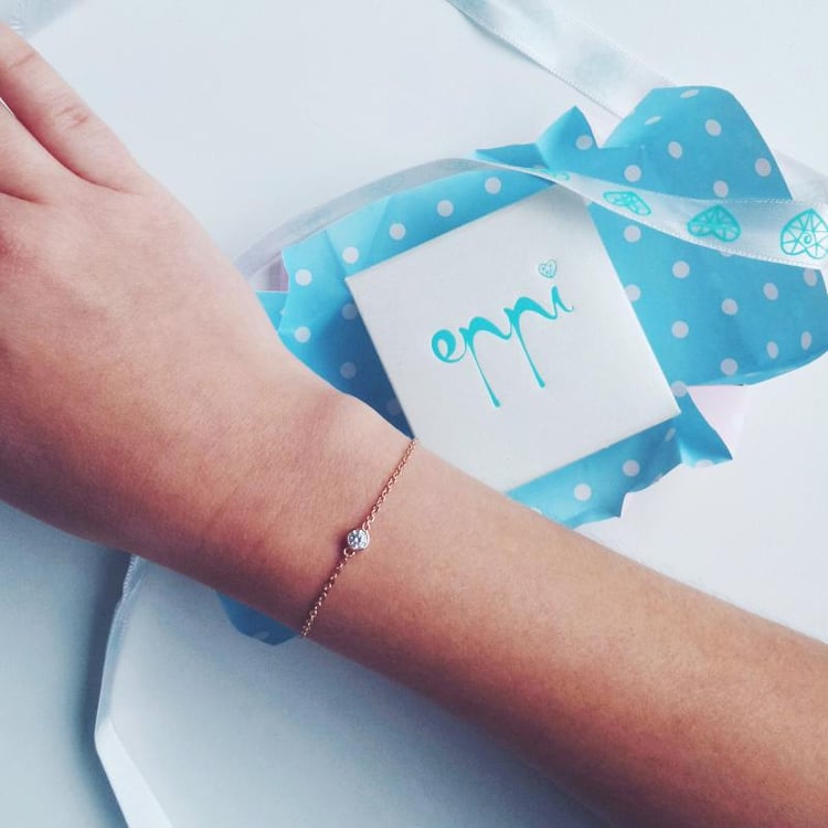 Pozlacený náramek 12571