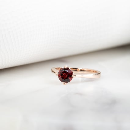 Zásnubní prsten s granátem Mahiya
