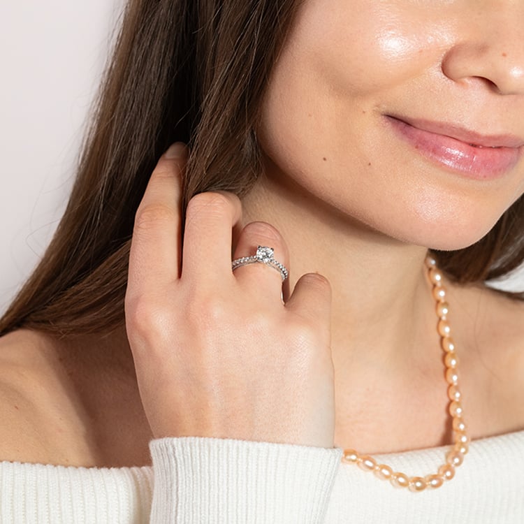 Zlatý zásnubní prsten s diamanty 159664