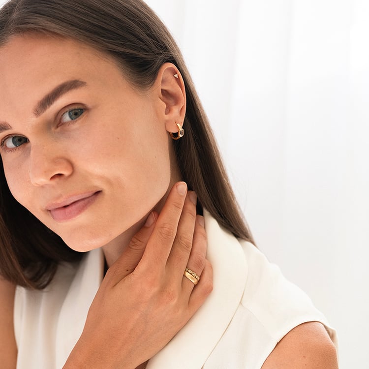 Stříbrné pozlacené kruhové náušnice s bílými topazy Tinsley 143208