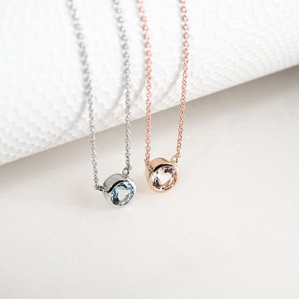 Bezel náhrdelník s morganitem Jonie