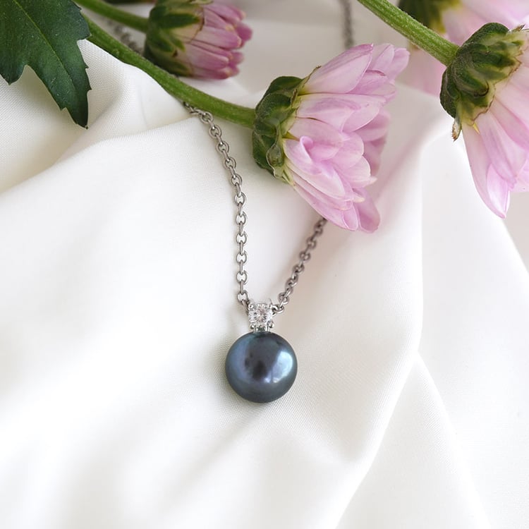 Přívěsek s černou perlou a zirkonem 83669