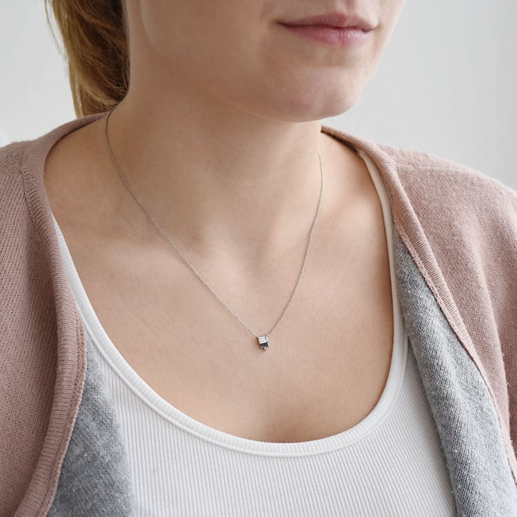 Zlatý náhrdelník s moissanitem a salt and pepper diamanty 92566