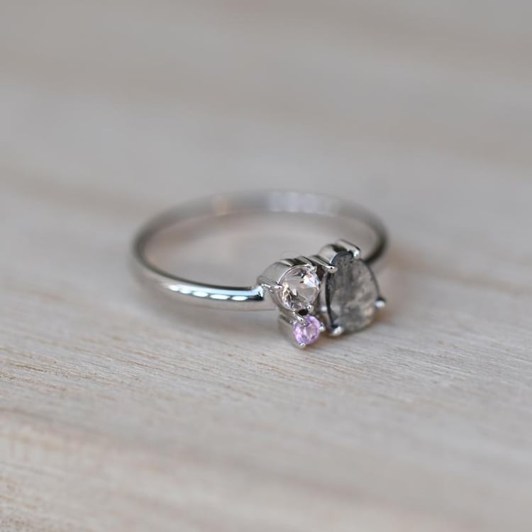 Prsten s diamantem, morganitem a safírem 48990