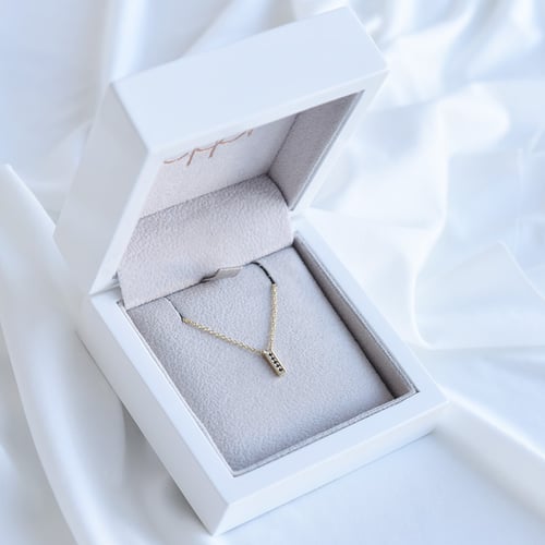 Minimalistická sada šperků s černými diamanty Myghal