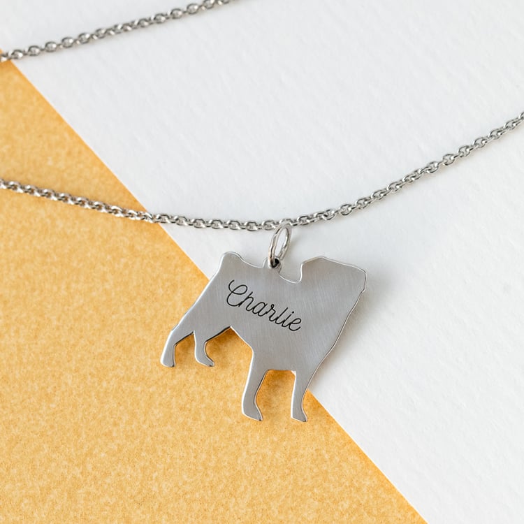 Stříbrný přívěsek ve tvaru psa s gravírem Pug 123110