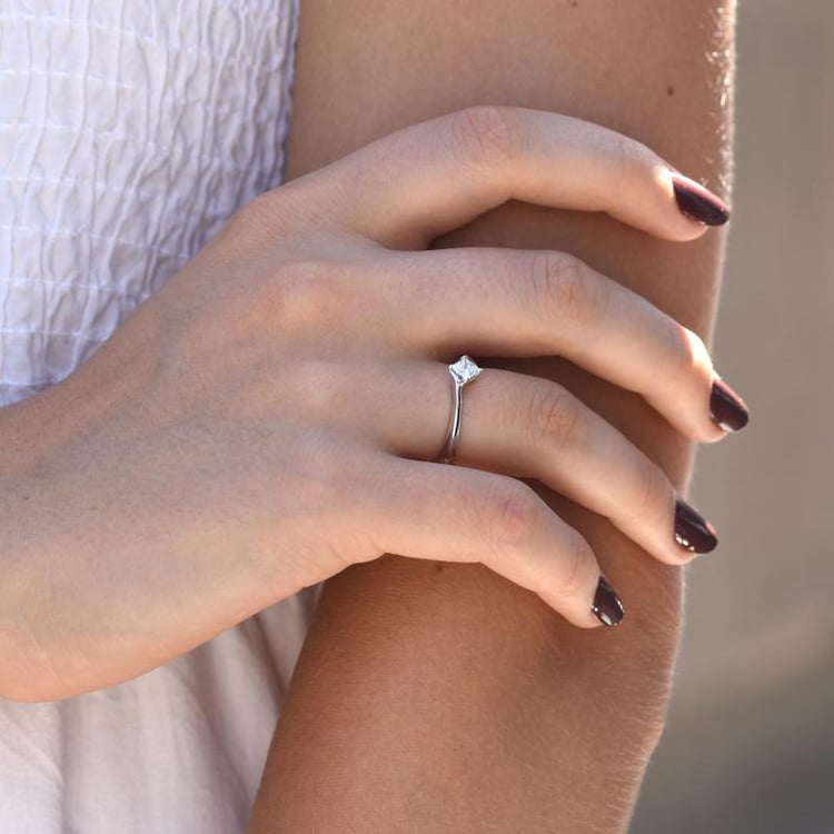 Prsten s diamantem 48328