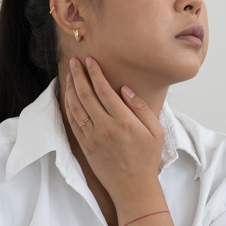 Zlatý prsten s pear salt and pepper diamantem Lorelei 127873