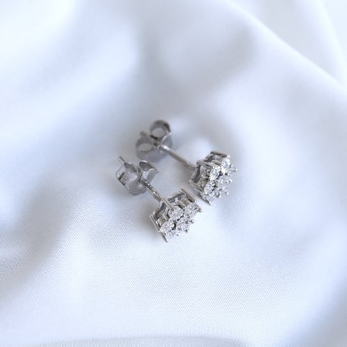Elegantní diamantové náušnice Svetlana