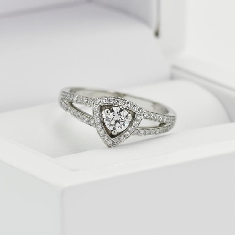 Diamantový zásnubní prsten 11696