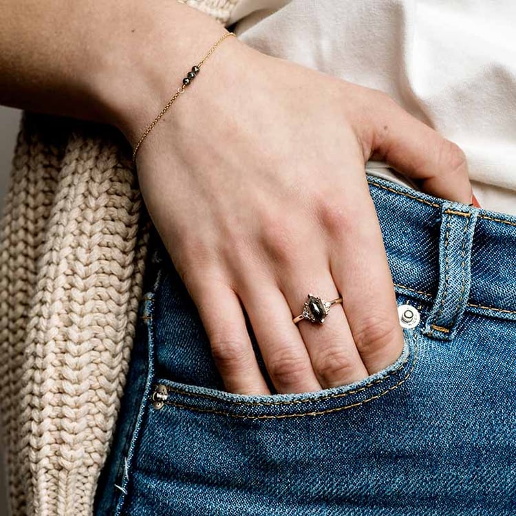 Zlatý náramek se salt'n'pepper diamanty Ulla 97065