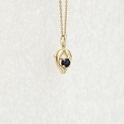 Přívěsek ve znamení Ryb se safírem Pescado