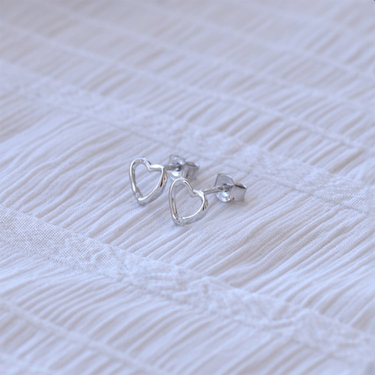 Náušnice ve tvaru srdce s diamanty 64971