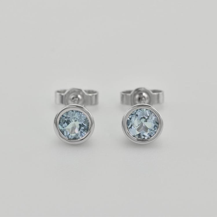 Akvamaríny v zlatých náušnicích 40801