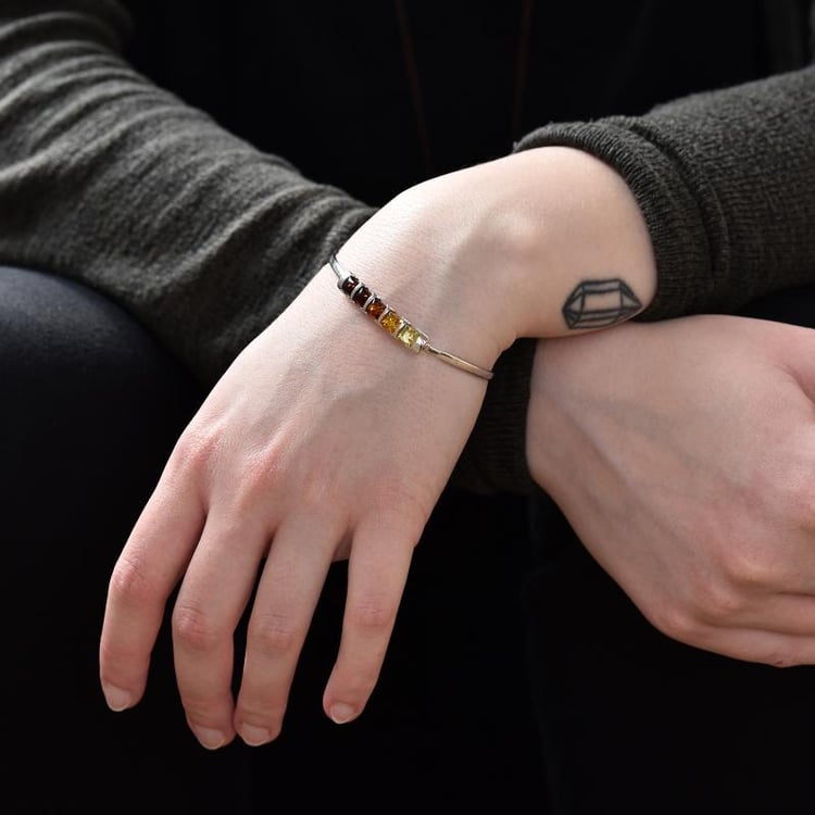 Náramek s jantary 29571