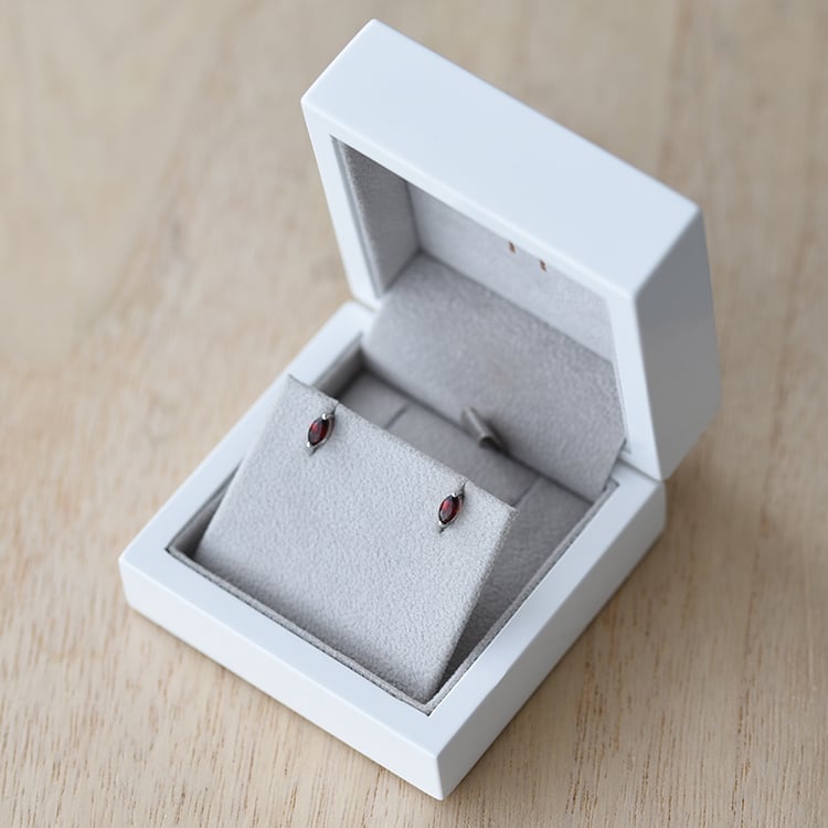 Stříbrné náušnice 59117