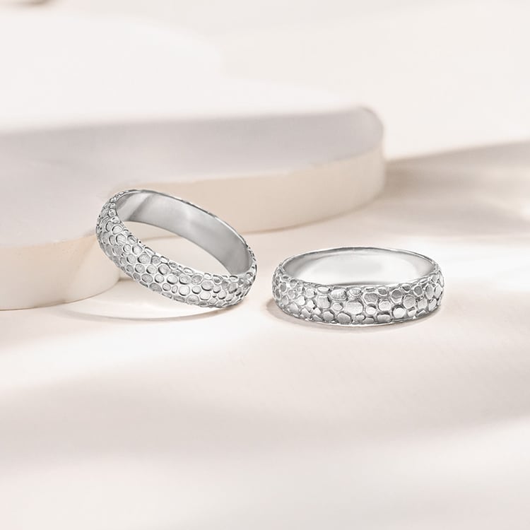 Zlaté snubní prsteny s atypickým povrchem Cali 155645