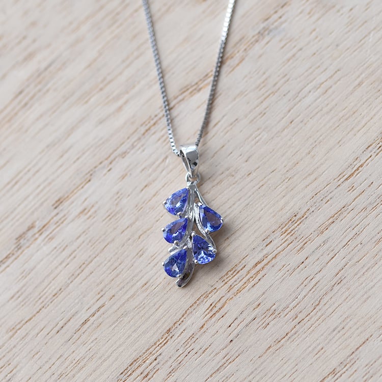 Romantický stříbrný přívěsek s tanzanity 60155