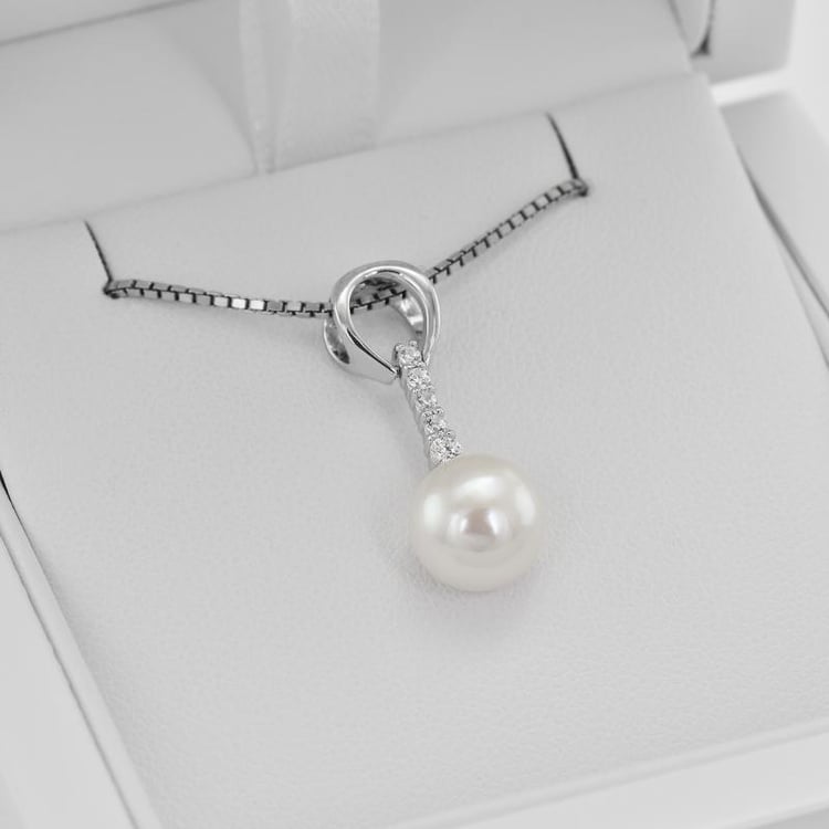 Náhrdelník ze stříbra 6952