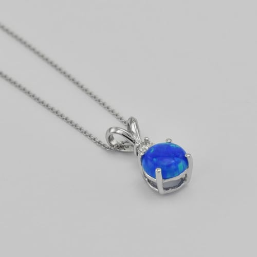 Přívěsek s modrým round opálem a diamantem Emolyna