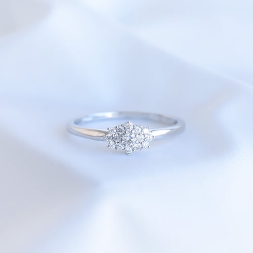 Elegantní diamantový prsten Neelam