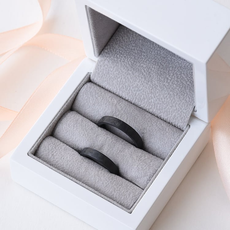 Snubní prsteny z karbonu 77708