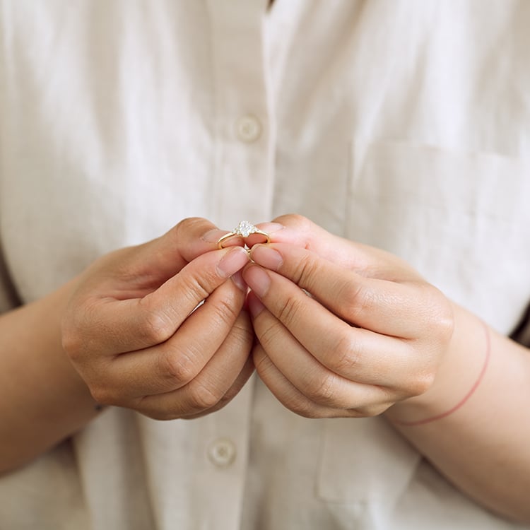 Zásnubní prsten s lab-grown diamanty Sheldo 139073