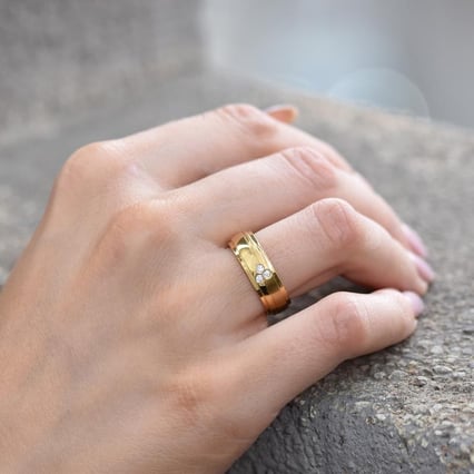 Zlaté svatební prsteny s diamanty Eloy