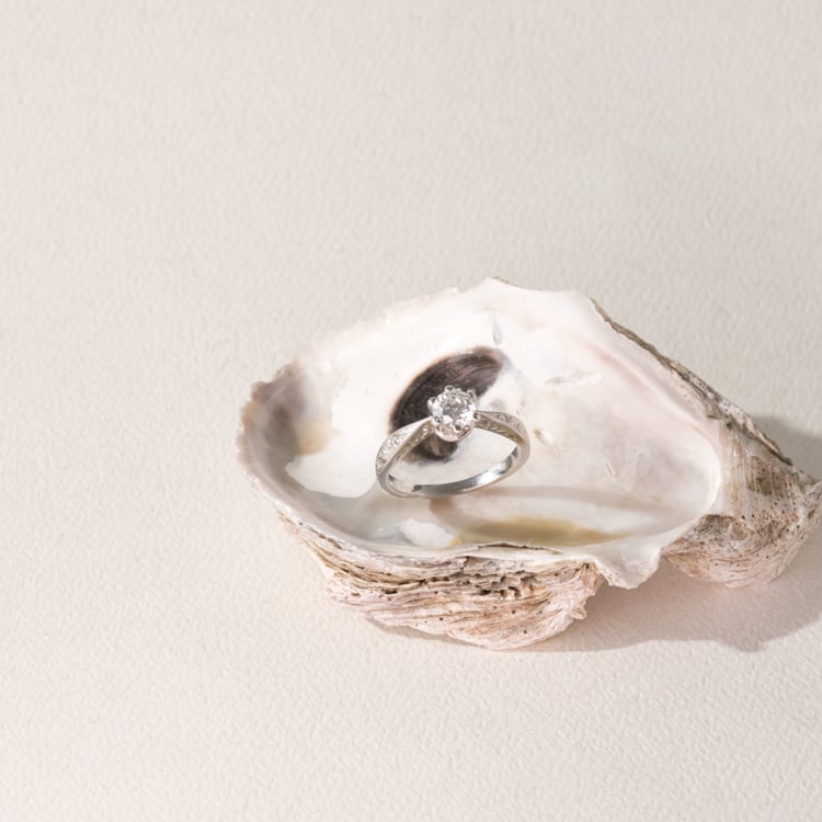 Zásnubní vintage prsten s diamantem Teagan 100943