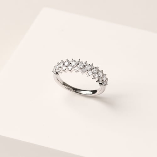 Half-eternity prsten ze zlata s přírodními diamanty Govind