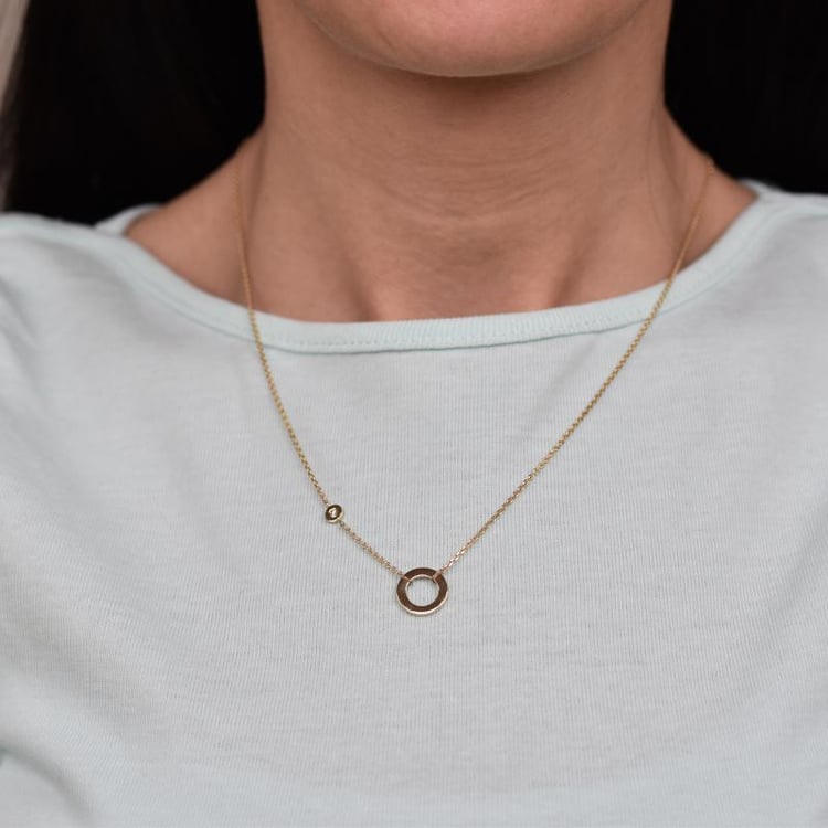 Stříbrný kruhový náhrdelník s diamantem Emelda 103783