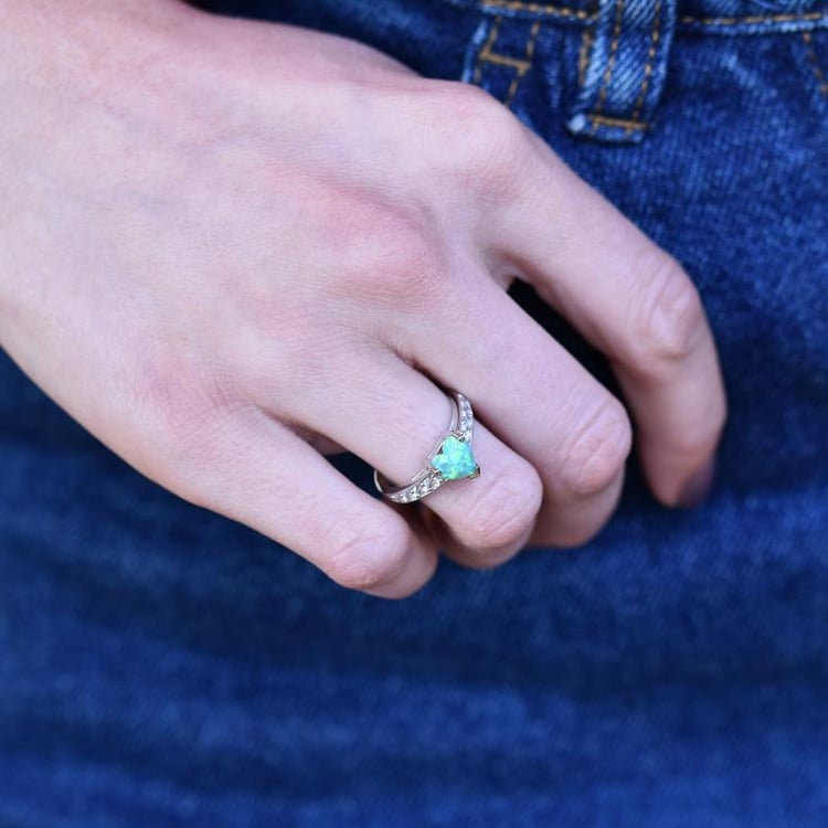 Opálový prsten se zirkony 28117