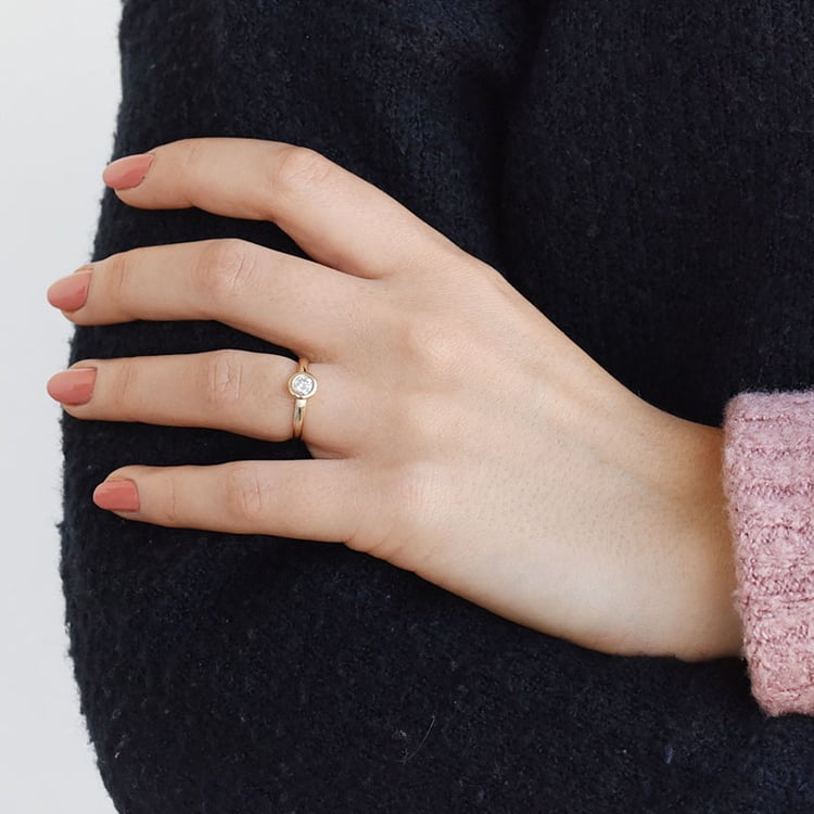 Zlatý prsten s diamantem 89180