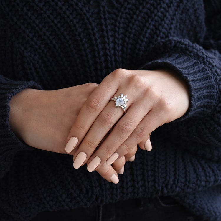 Prsten s měsíčním kamenem 74645