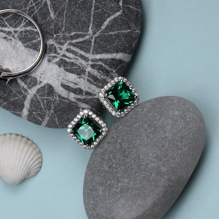 Smaragdové náušnice ze stříbra 21974