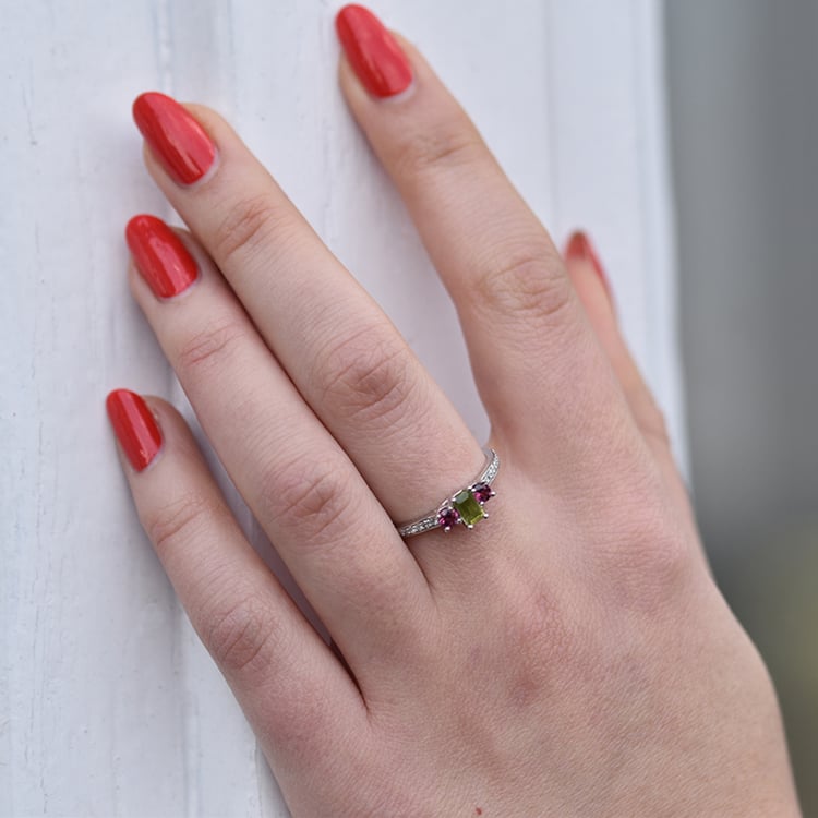 Prsten s diamanty a granáty 42029