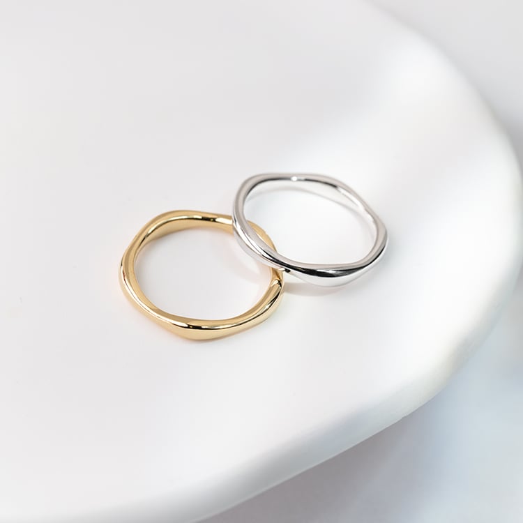 Stříbrný vlnitý prsten Jax 149184