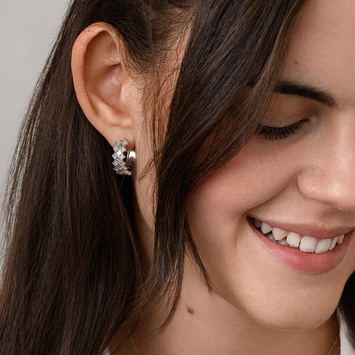 Stříbrné kruhové náušnice s lab-grown diamanty Helle