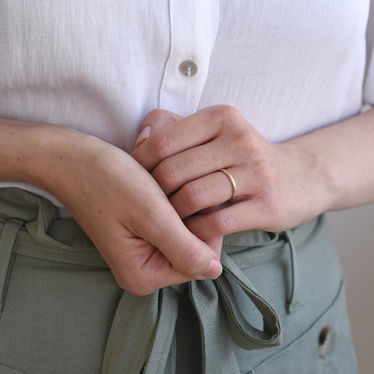 Zlatý eternity snubní prsten s lab-grown diamanty a komfortní pánský Miomi 133751