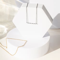 Minimalistický náhrdelník s diamanty Isaac