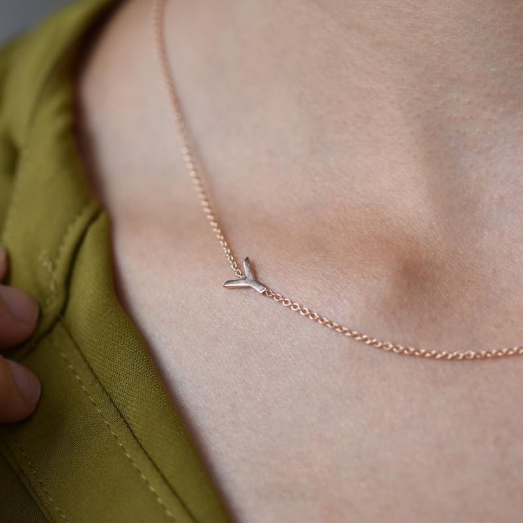 Stříbrný náhrdelník s písmenkem podle vaší volby Lupe 103738