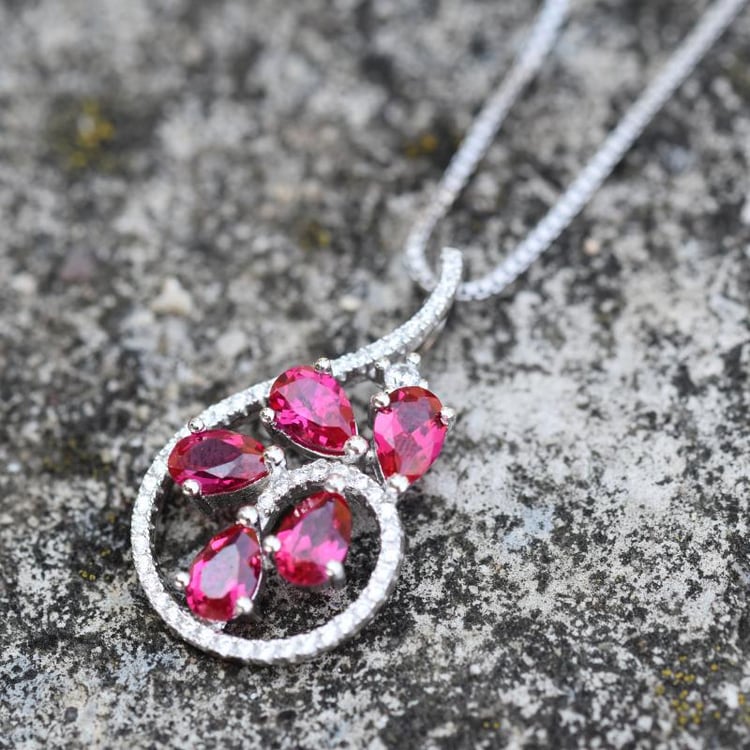 Stříbrný náhrdelník s rubíny a zirkony 11644