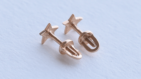 Typy zapínání náušnic